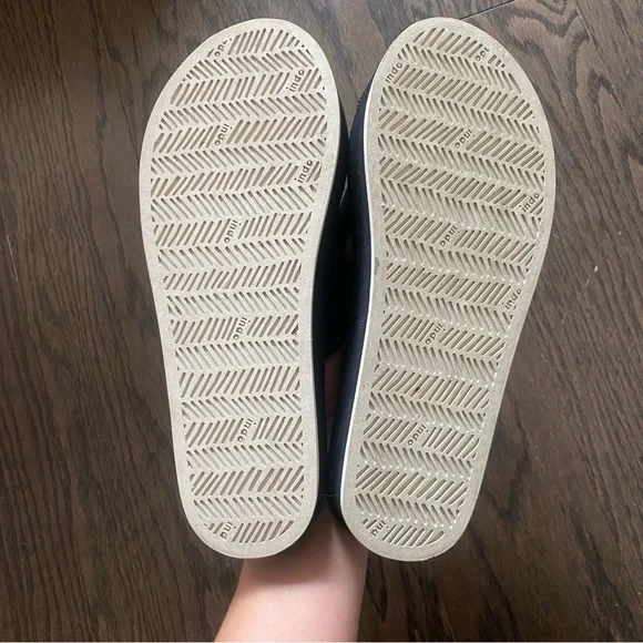 Indosole Women’s Sandals Cross Platform - Black - Picture 4 of 4